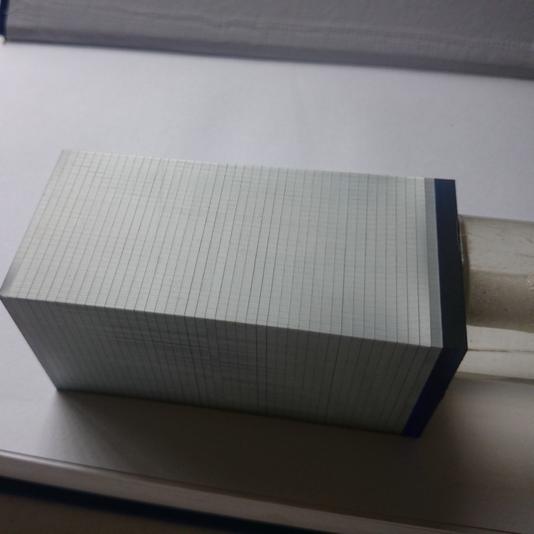 泰州晨虹數(shù)控金剛石線切割機切割夜視材料纖維光學材料
切割效果