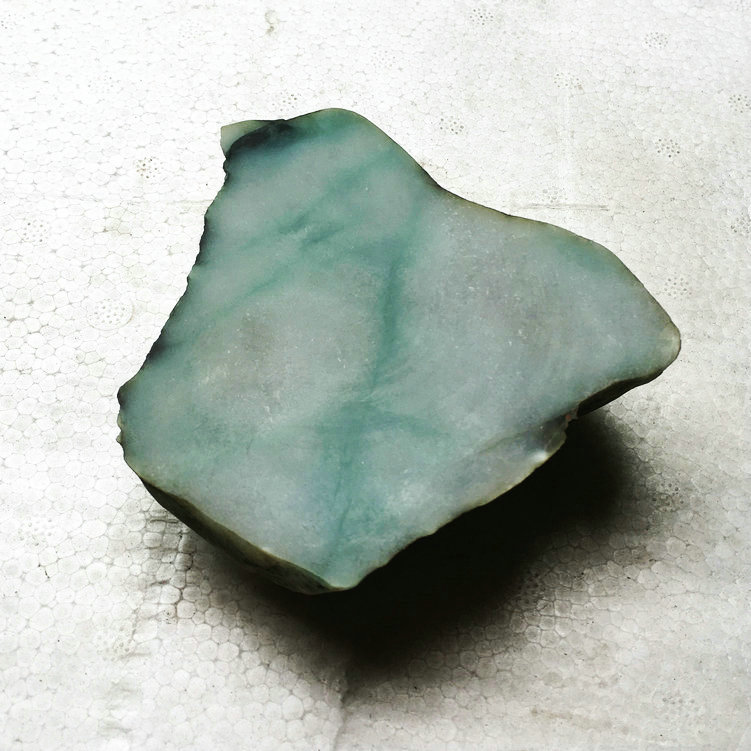 晨虹玉石切割機(jī)，金剛石線切割機(jī)，玉石切割效果