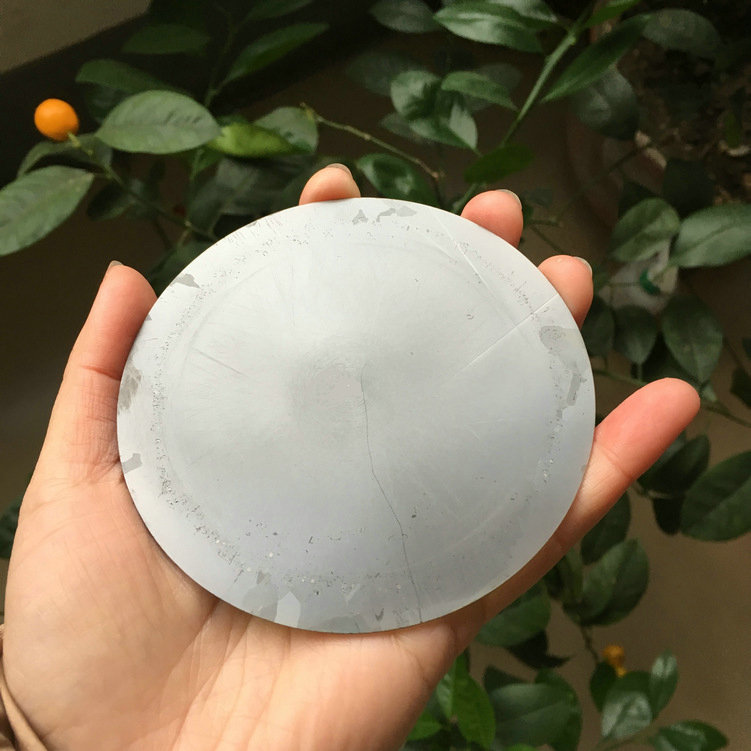 加工實(shí)例：泰州晨虹CHSX5620-XW數(shù)控金剛石線雙絲筒機(jī)床切割直徑100mm碳化硅效果