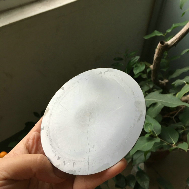 加工實(shí)例：泰州晨虹CHSX5620-XW數(shù)控金剛石線雙絲筒機(jī)床切割直徑100mm碳化硅效果